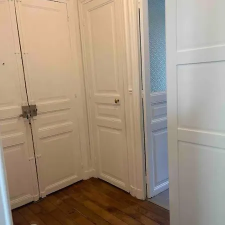 Appartement Sublime Haussmanien 2min Parc Monceau