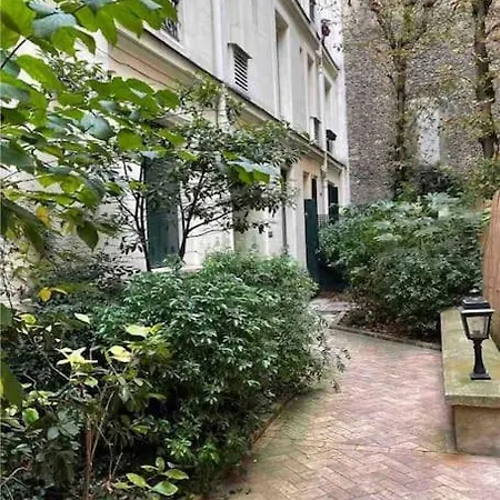 Appartement Sublime Haussmanien 2min Parc Monceau *